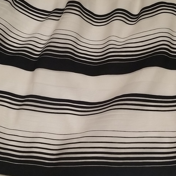 White House Black Market strapless striped dress - Picture 5 of 5